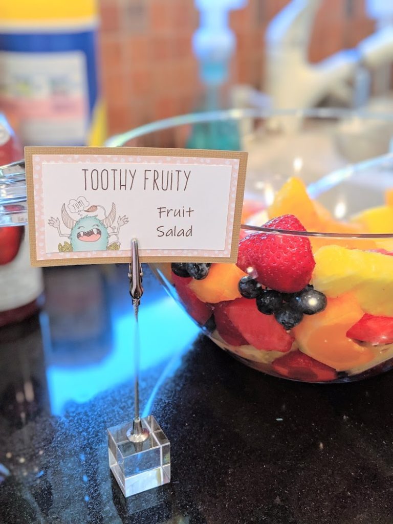 "Toothy Fruity" fruit salad dish