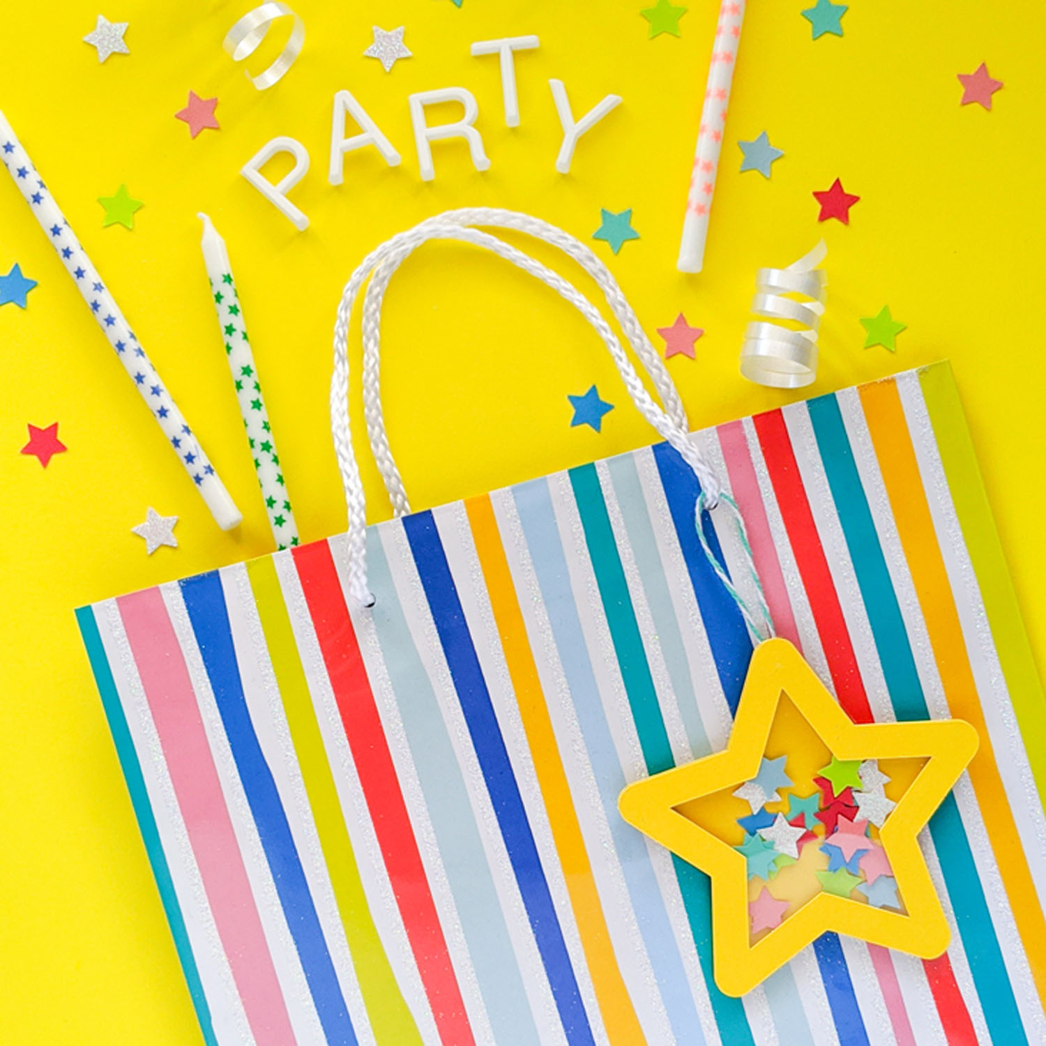 Striped party bag with DIY star shaped shaker tag